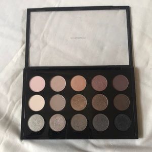 MAC eyeshadow palette